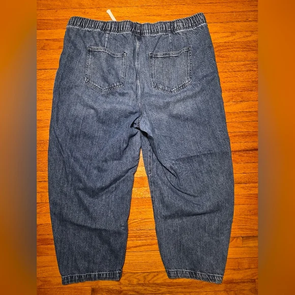 Gap Pull On Barrel Jean Size XXL Medium Wash - Picture 2 of 3